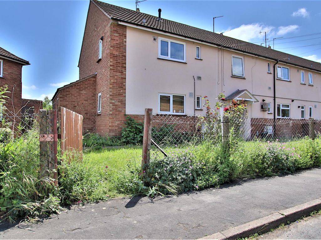 1 bed maisonette for sale in Oldfield, Tewkesbury GL20, £140,000