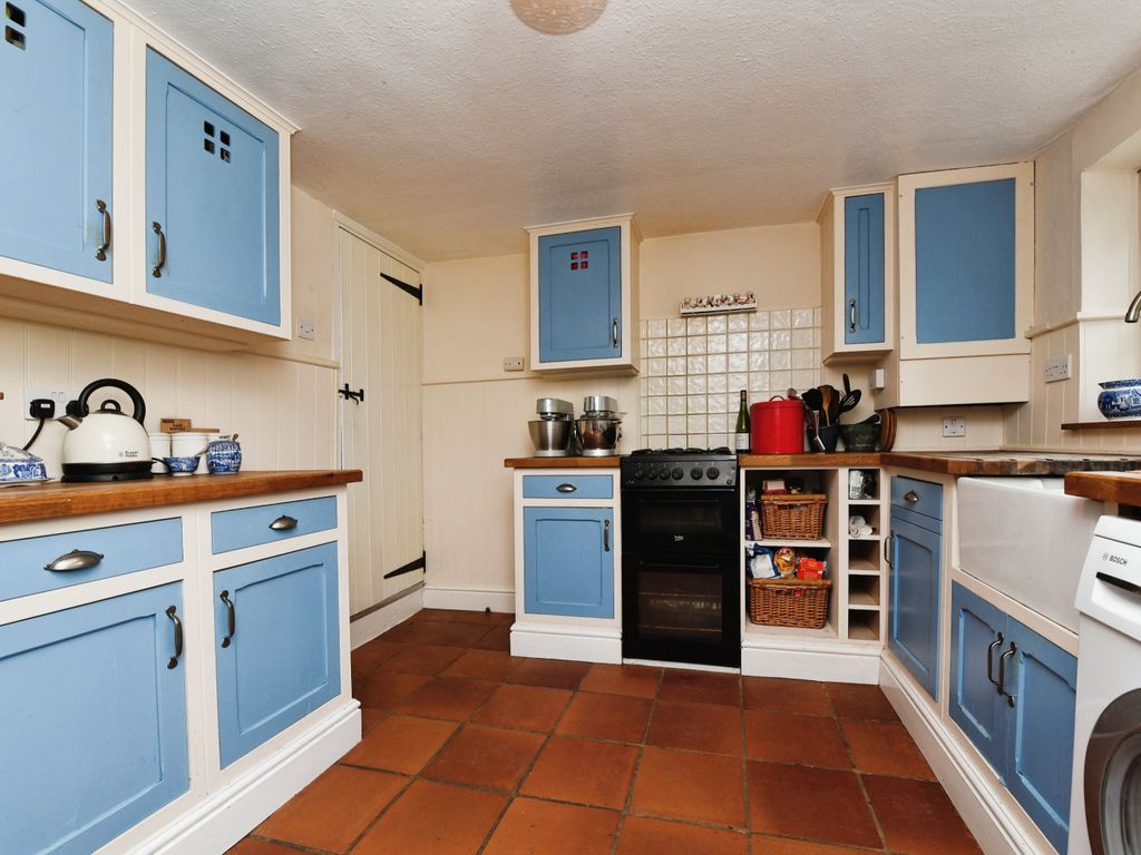 2 bed terraced house for sale in Church Lane, Castle Hedingham, Halstead, Essex CO9, £250,000