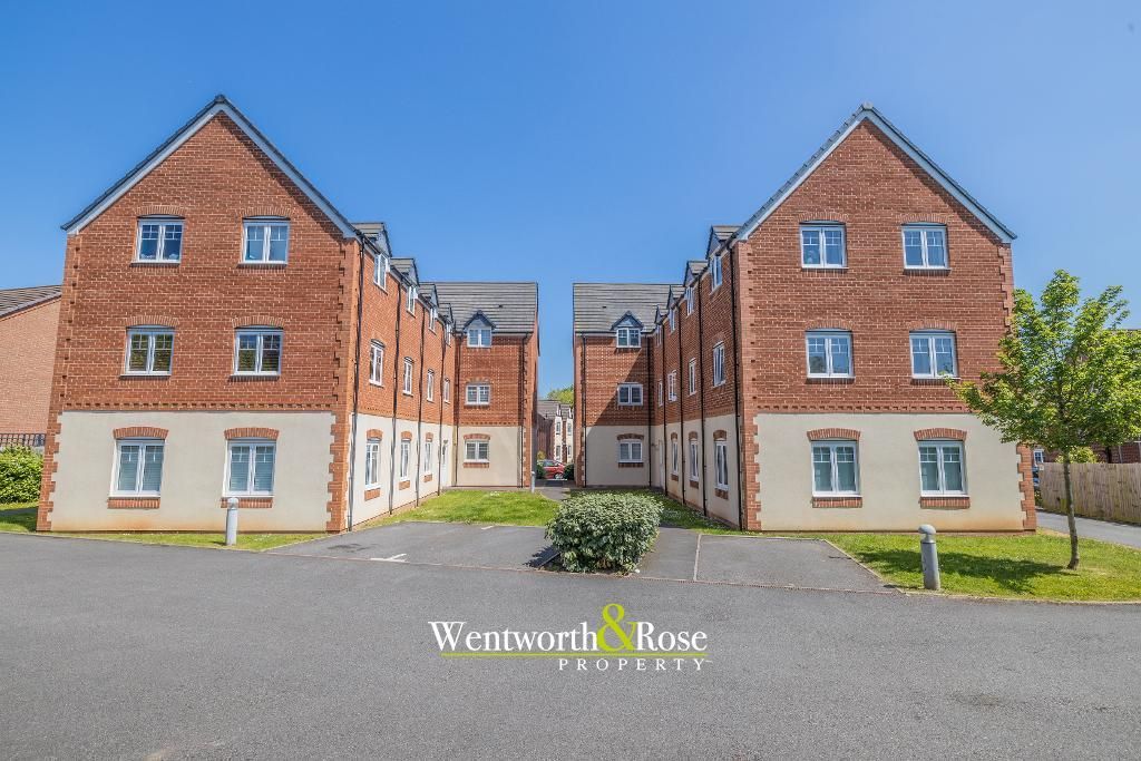 2 bed flat for sale in Martineau Drive, Harborne, Birmingham B32, £199,995