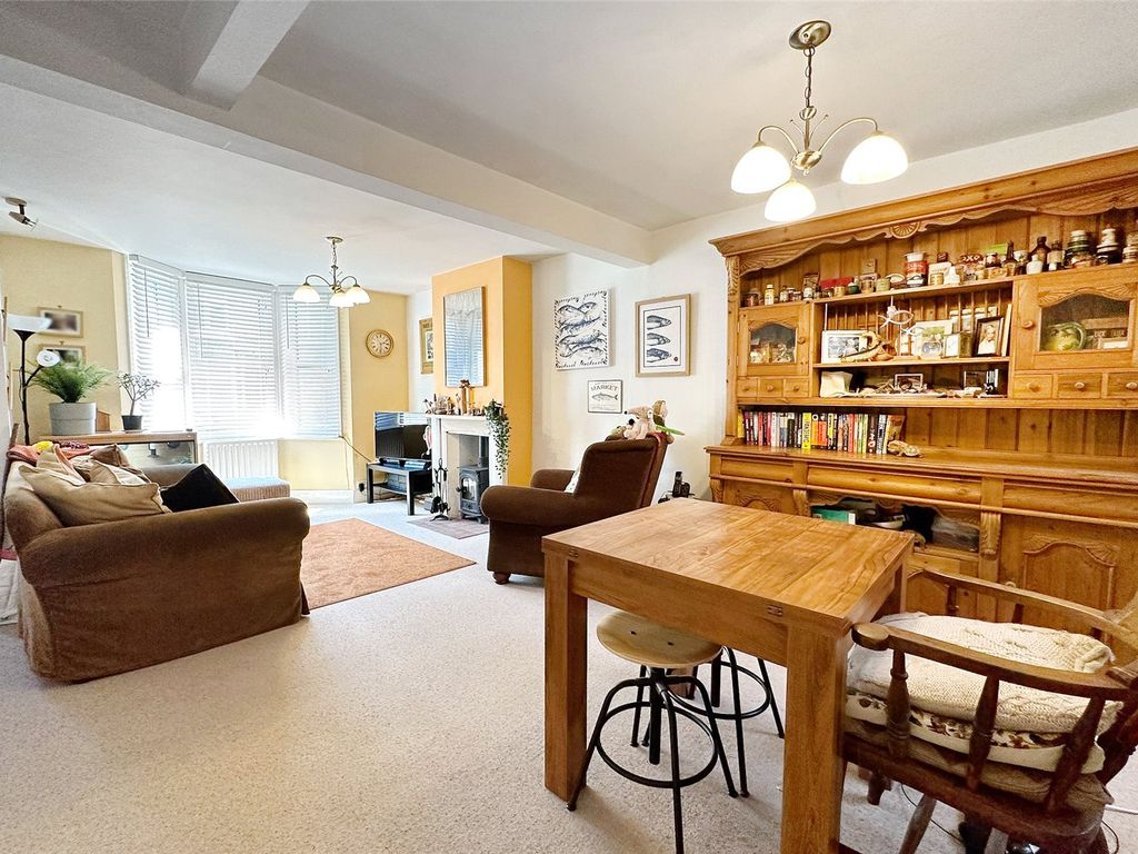 2 bed end terrace house for sale in Linden Road, Littlehampton, West Sussex BN17, £280,000
