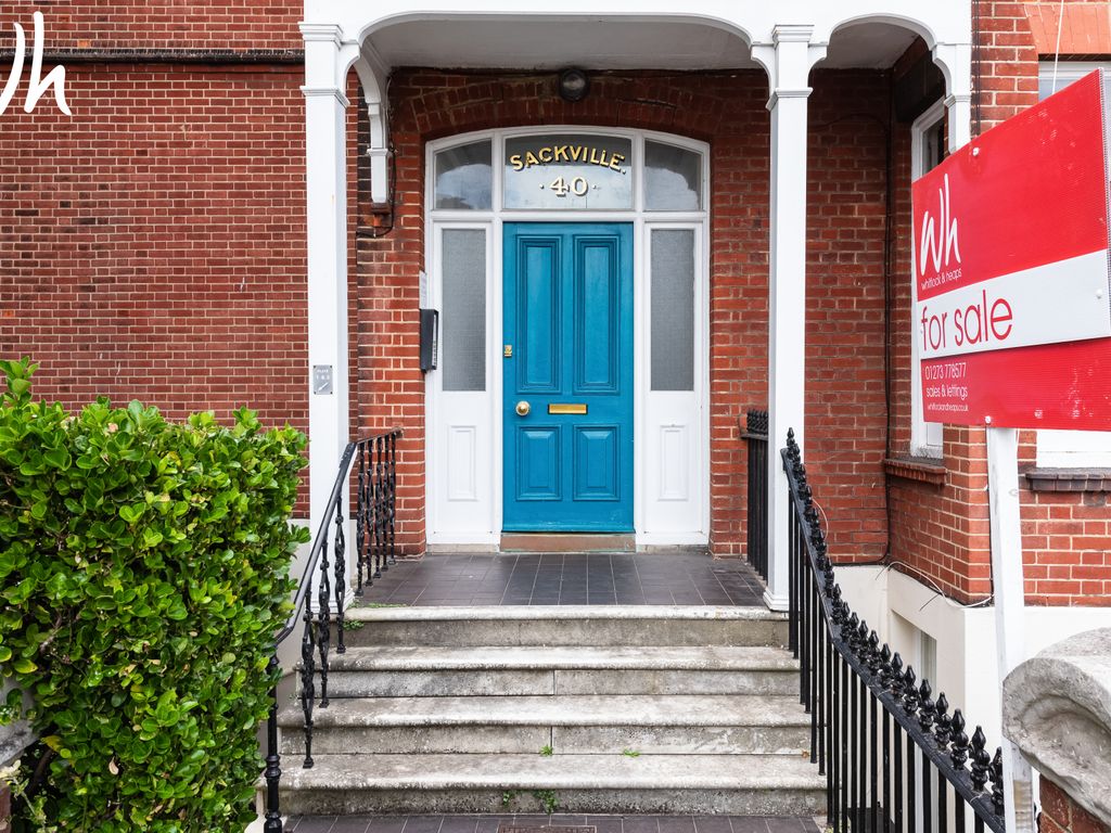 1 bed flat for sale in Sackville Road, Hove BN3, £240,000