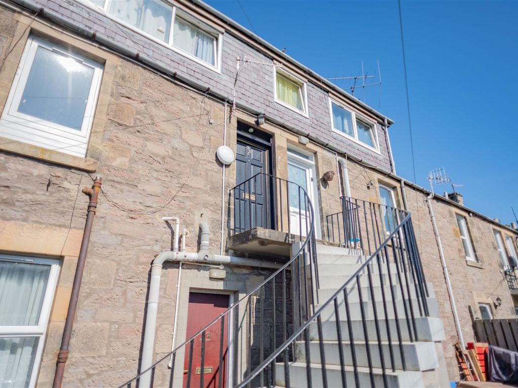 1 bed flat for sale in Glover Street, Perth PH2, £57,000