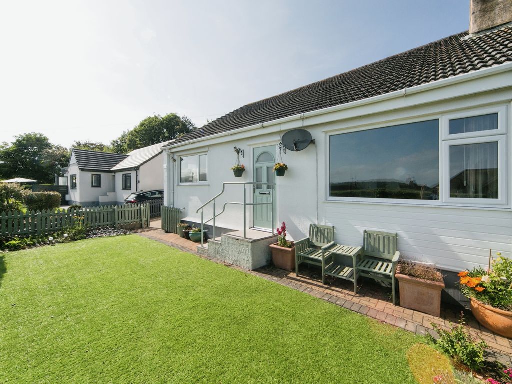 2 bed bungalow for sale in Tan Y Fron, Deganwy, Conwy LL31, £275,000