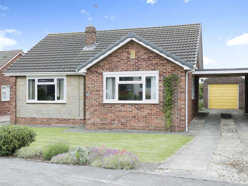 3 bed bungalow for sale in Hawthorne Avenue, South Anston, Sheffield, South Yorkshire S25, £275,000