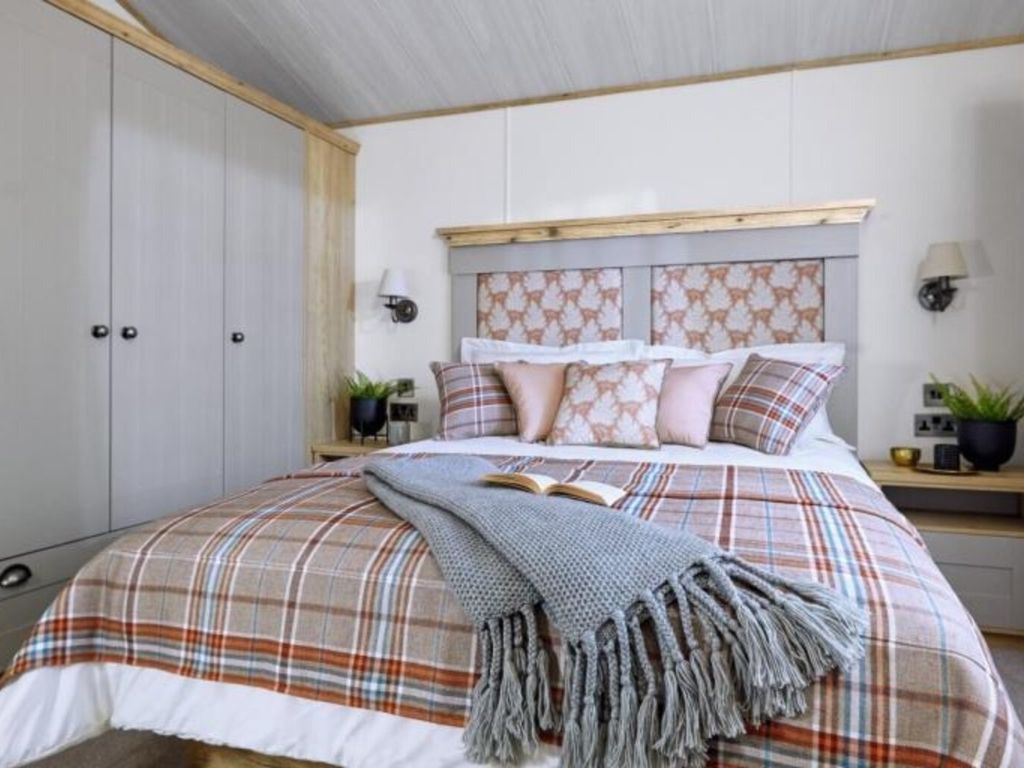 2 bed lodge for sale in Penmarlam Lodge Retreat, Bodinnick, Fowey PL23, £209,995