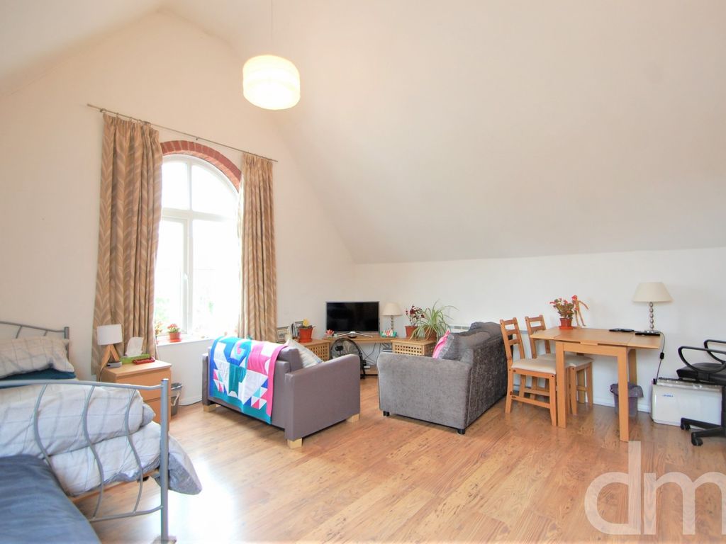 1 bed flat for sale in Mynott Court, Church Road, Tiptree, Colchester, Essex CO5, £139,500