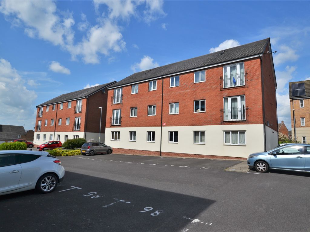 2 bed flat for sale in Cromford Court, Grantham NG31, £89,950