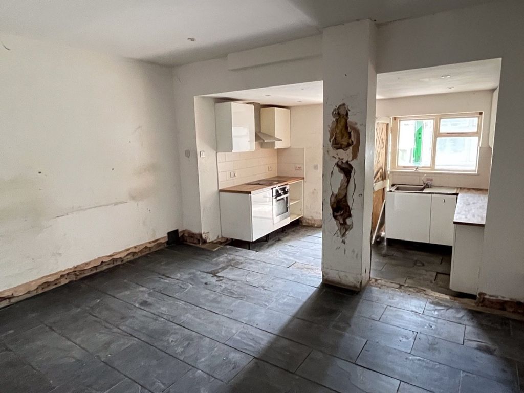 2 bed end terrace house for sale in Longden Coleham, Longden Coleham, Shrewsbury, Shropshire SY3, £200,000