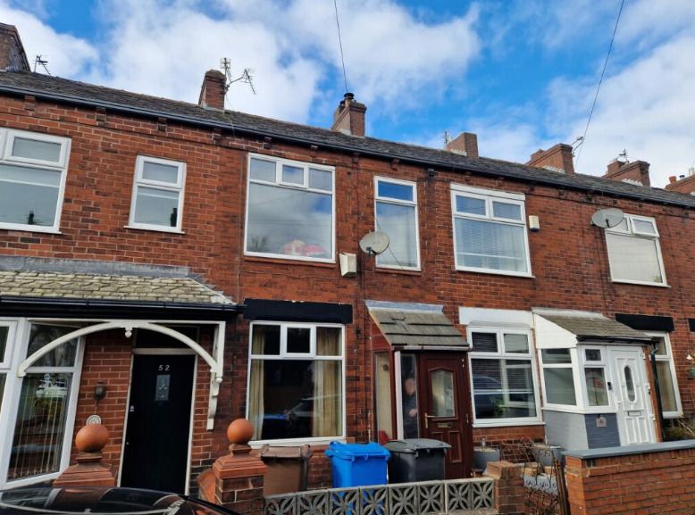 3 bed terraced house for sale in Oaklands Drive, Oldham OL2, £129,950