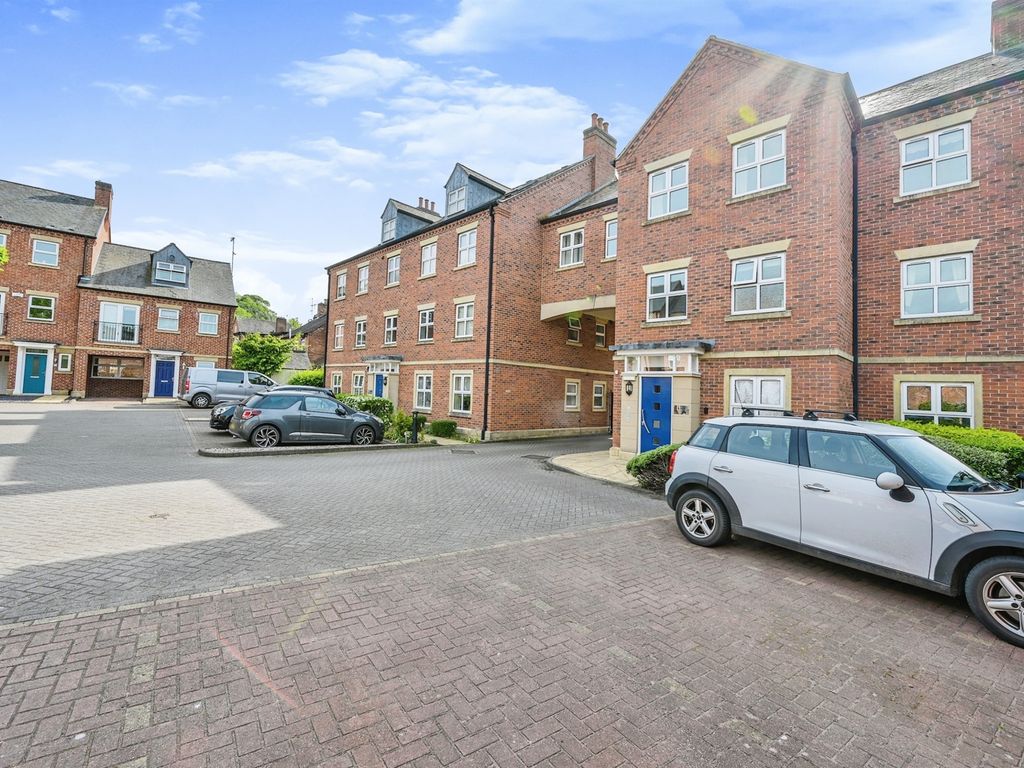 1 bed flat for sale in Thornley Place, Ashbourne DE6, £145,000