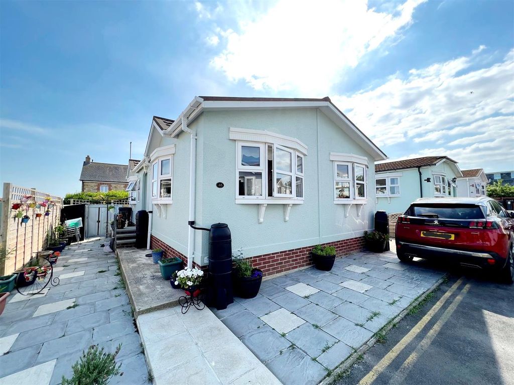 2 bed mobile/park home for sale in Cerne Villa Park, Chickerell, Weymouth DT3, £135,000