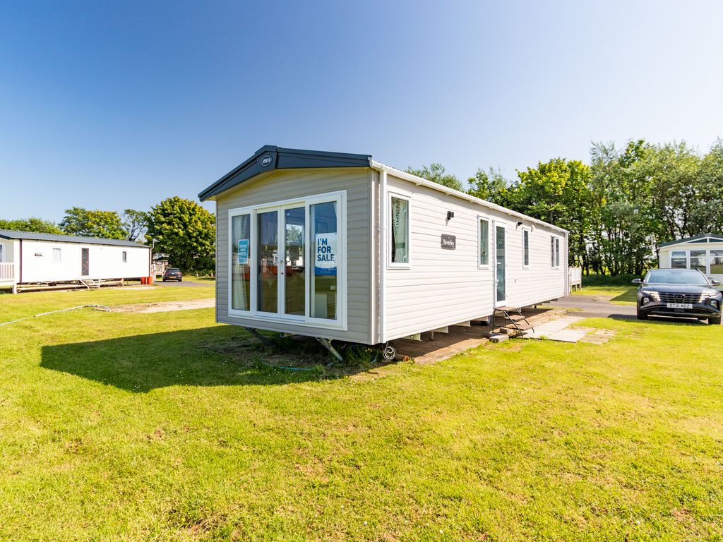 2 bed mobile/park home for sale in Turnberry Holiday Park, Girvan, Ayrshire KA26, £69,995