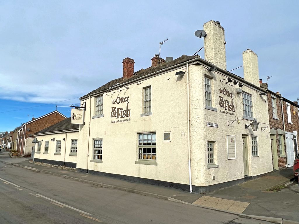 Pub/bar for sale in Strait Lane, Darlington DL2, £90,000