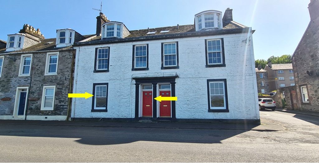 2 bed flat for sale in Marine Road, Isle Of Bute PA20, £90,000