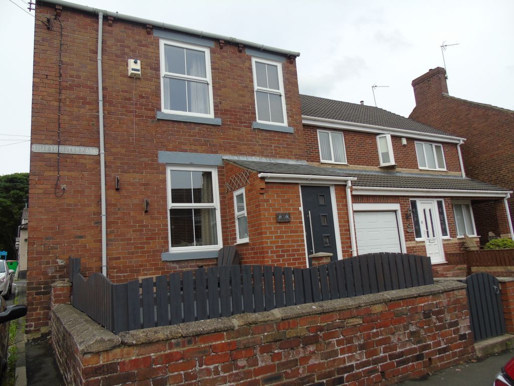 3 bed detached house for sale in Hutton Terrace, Willington, Crook DL15, £114,995