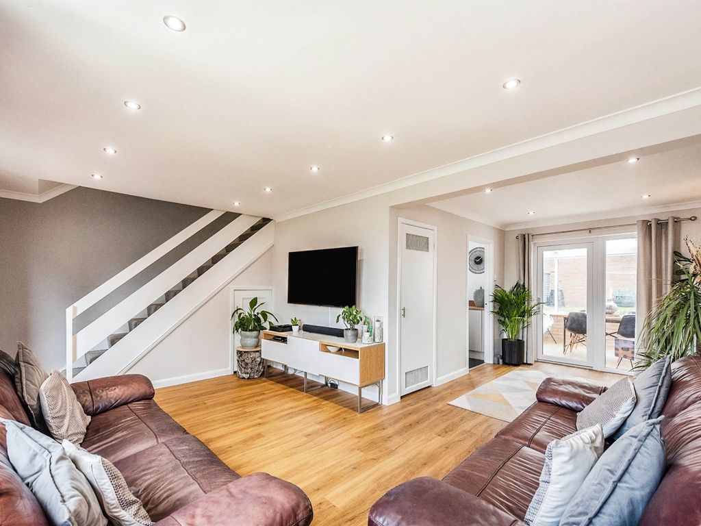 2 bed end terrace house for sale in Earls Field, Raf Lakenheath, Brandon IP27, £220,000
