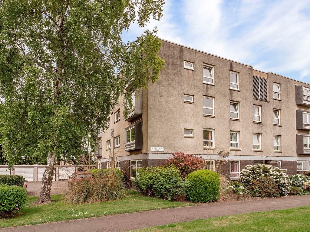 2 bed flat for sale in Blackthorn Court, Edinburgh EH4, £170,000
