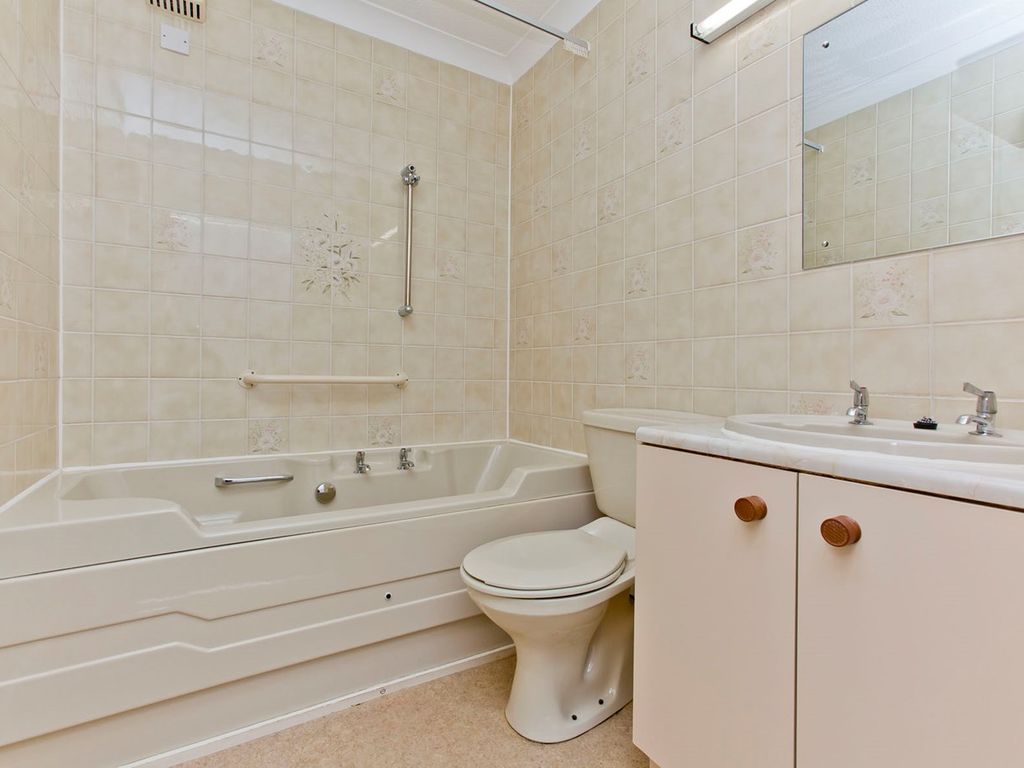 1 bed property for sale in Goldenacre Terrace, Edinburgh EH3, £120,000