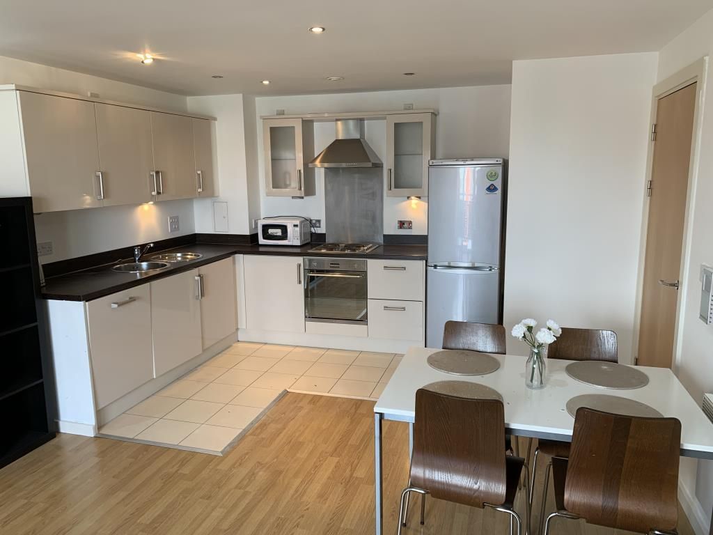 1 bed flat for sale in Masshouse Plaza, Birmingham B5, £178,000