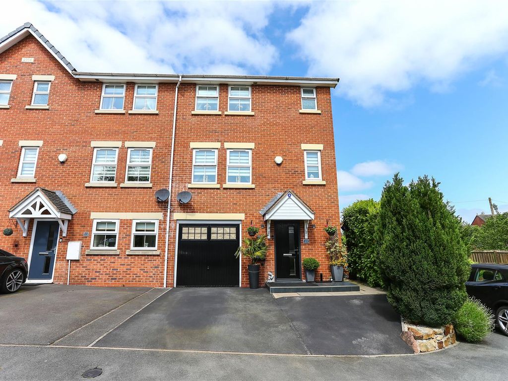 3 bed town house for sale in Fairfax Close, Biddulph, Stoke-On-Trent ST8, £230,000