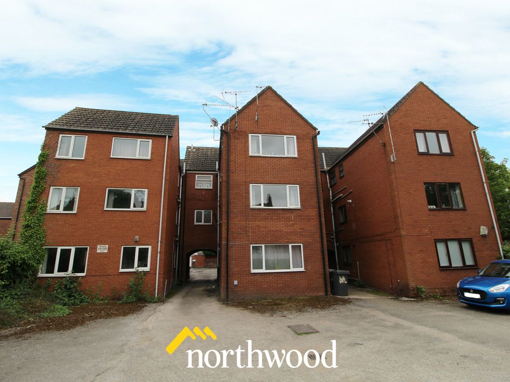 2 bed flat for sale in Welbeck Road, Bennetthorpe, Doncaster DN4, £110,000