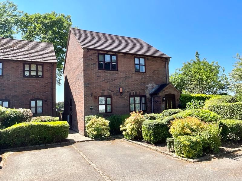 1 bed flat for sale in Chestnut Drive, Yarnfield, Stone ST15, £115,000