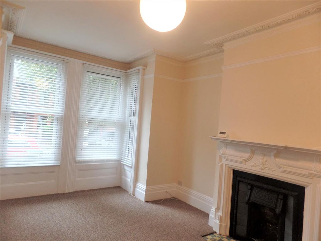 1 bed flat for sale in Preston Drove, Brighton BN1, £250,000