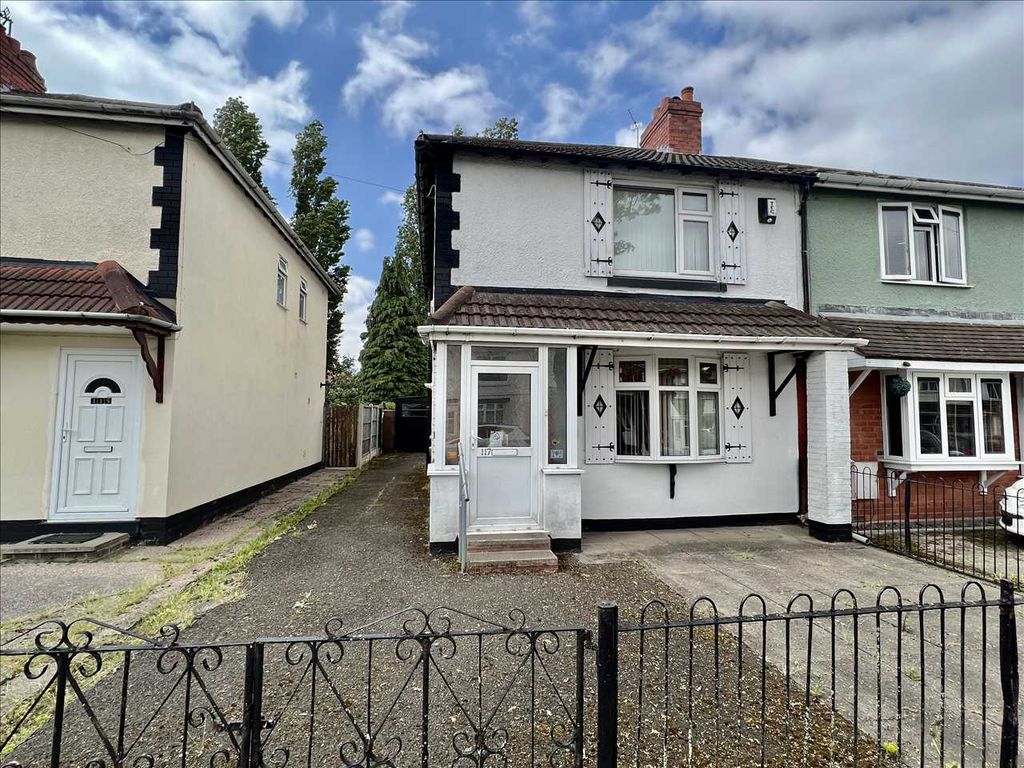 2 bed semi-detached house for sale in Victoria Road, Wednesfield, Wednesfield WV11, £175,000
