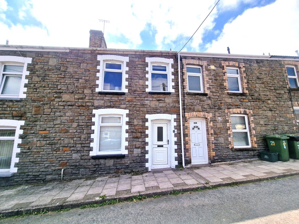 2 bed terraced house for sale in Beynon Street, Newbridge NP11, £142,500