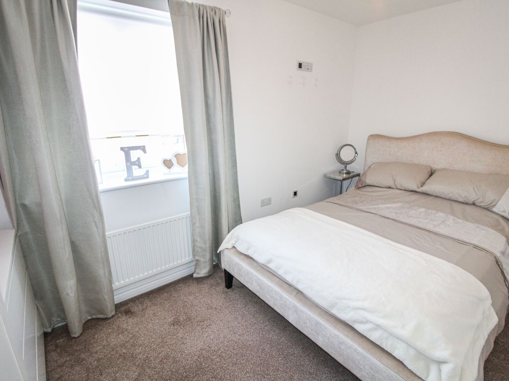 2 bed flat for sale in Glen Grove, Blyth NE24, £129,950
