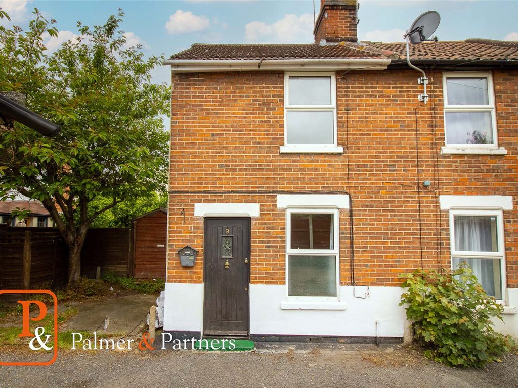 2 bed end terrace house for sale in East Street, Colchester, Essex CO1, £170,000