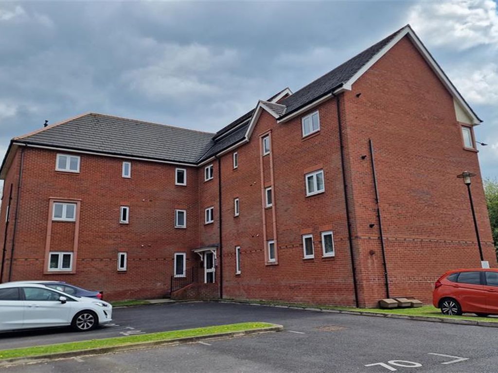 2 bed flat for sale in Rosefinch Road, West Timperley, Altrincham WA14, £154,000