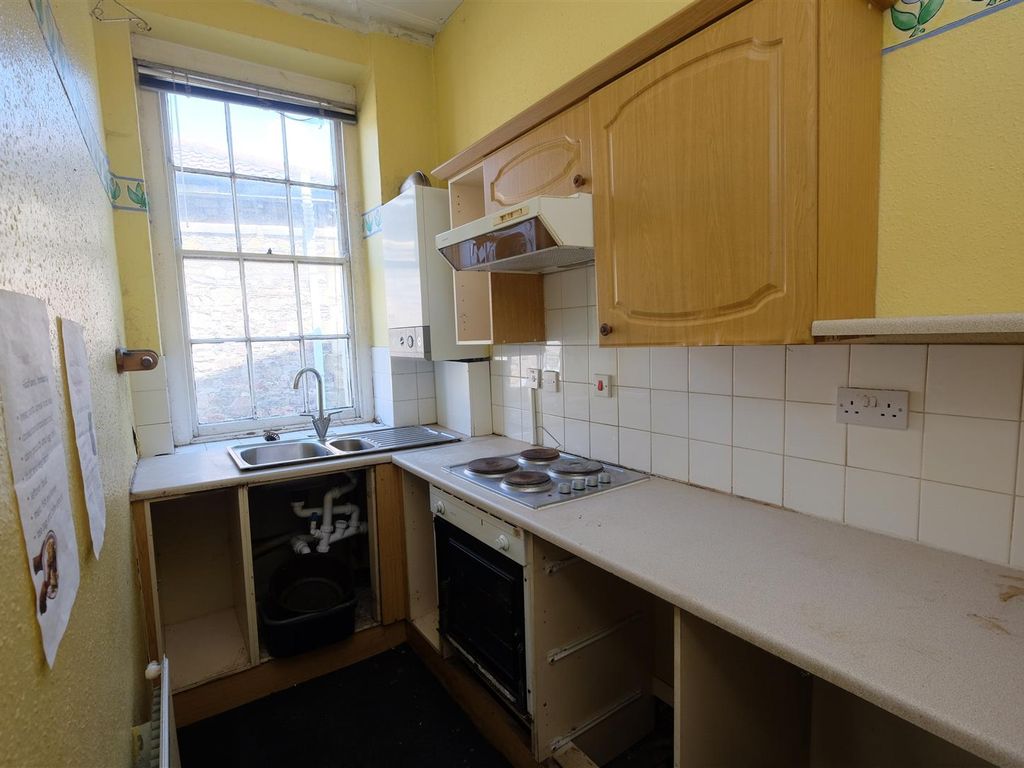1 bed flat for sale in Cotham Park Mansions, Cotham Park North, Cotham, Bristol BS6, £191,250