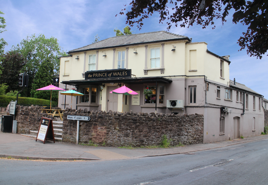 Pub/bar for sale in Walford Road, Ross-On-Wye HR9, £325,000