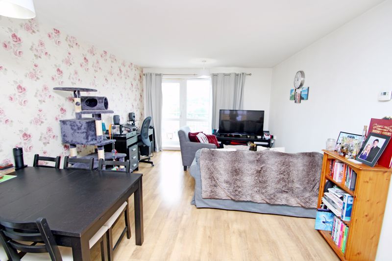 1 bed flat for sale in St. Hughes Avenue, High Wycombe HP13, £179,950