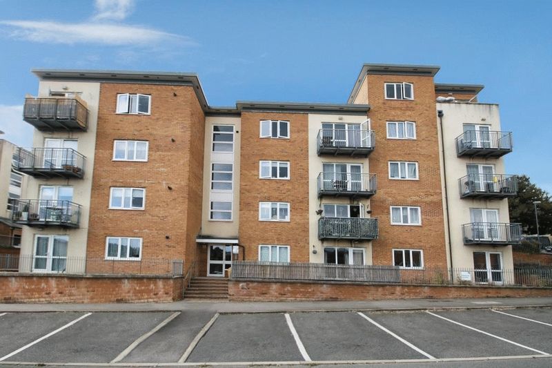 1 bed flat for sale in St. Hughes Avenue, High Wycombe HP13, £179,950