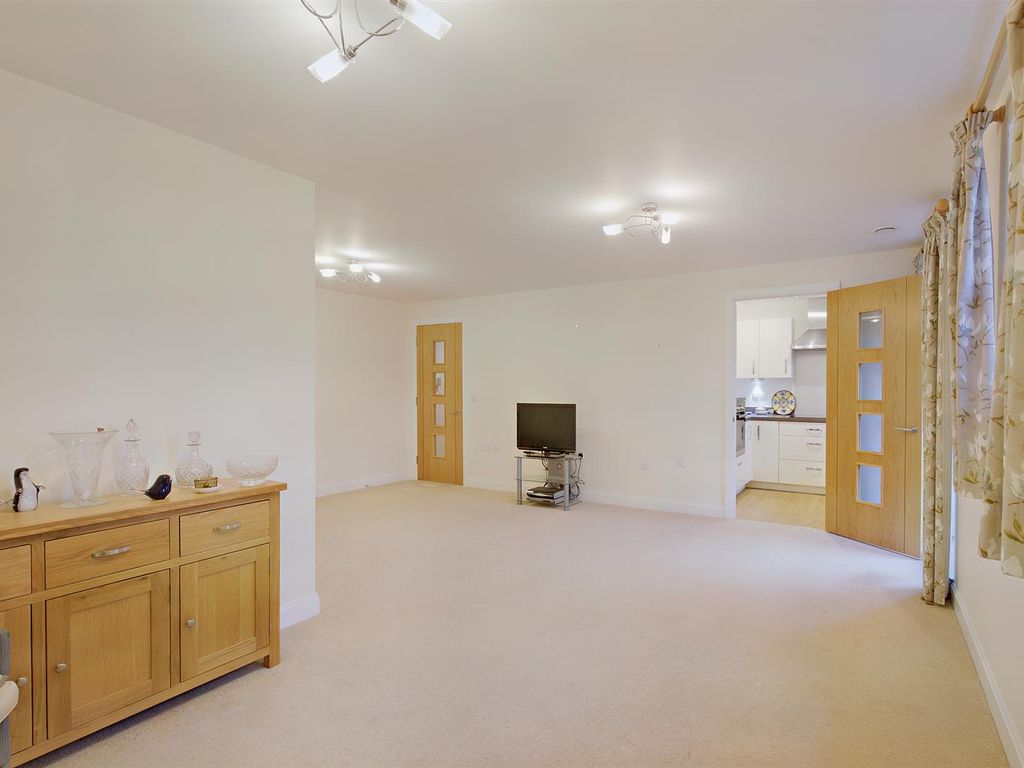 1 bed flat for sale in Tumbling Weir Way, Ottery St. Mary EX11, £168,000