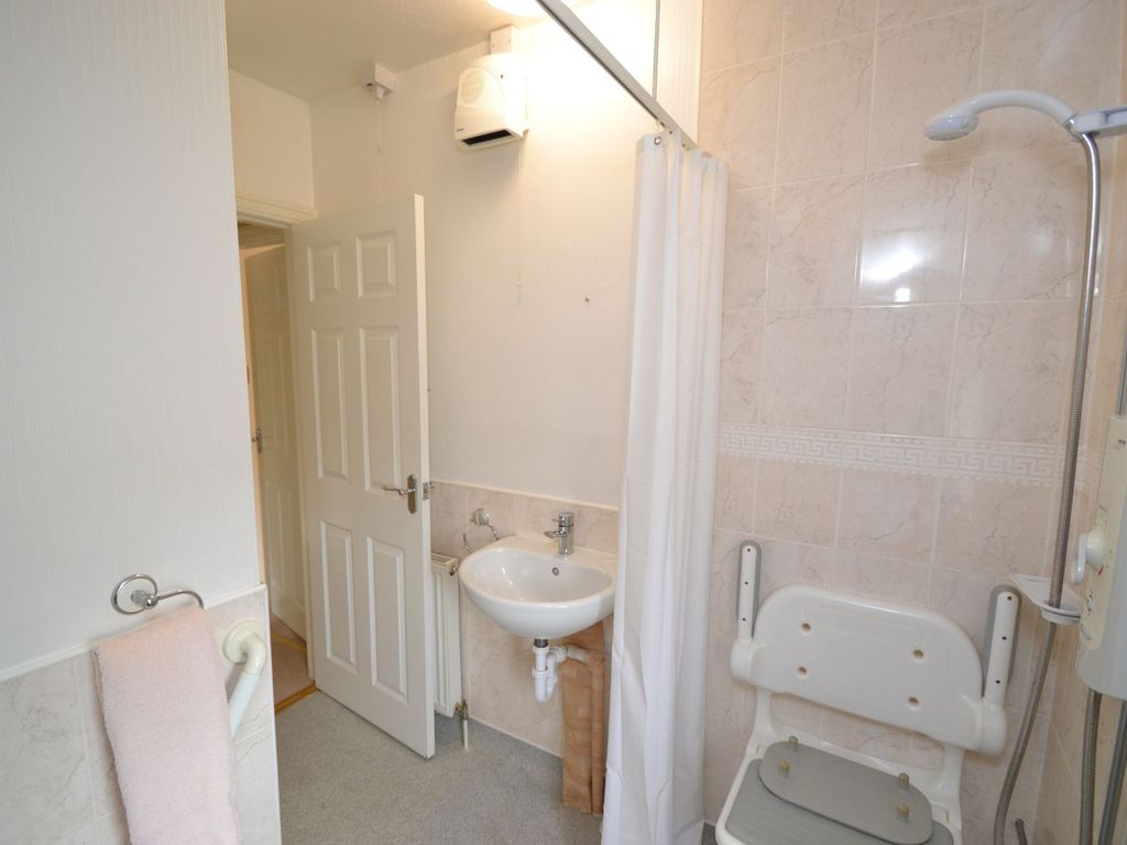 3 bed semi-detached house for sale in Apperley Gardens, Apperley Bridge, Bradford BD10, £199,950