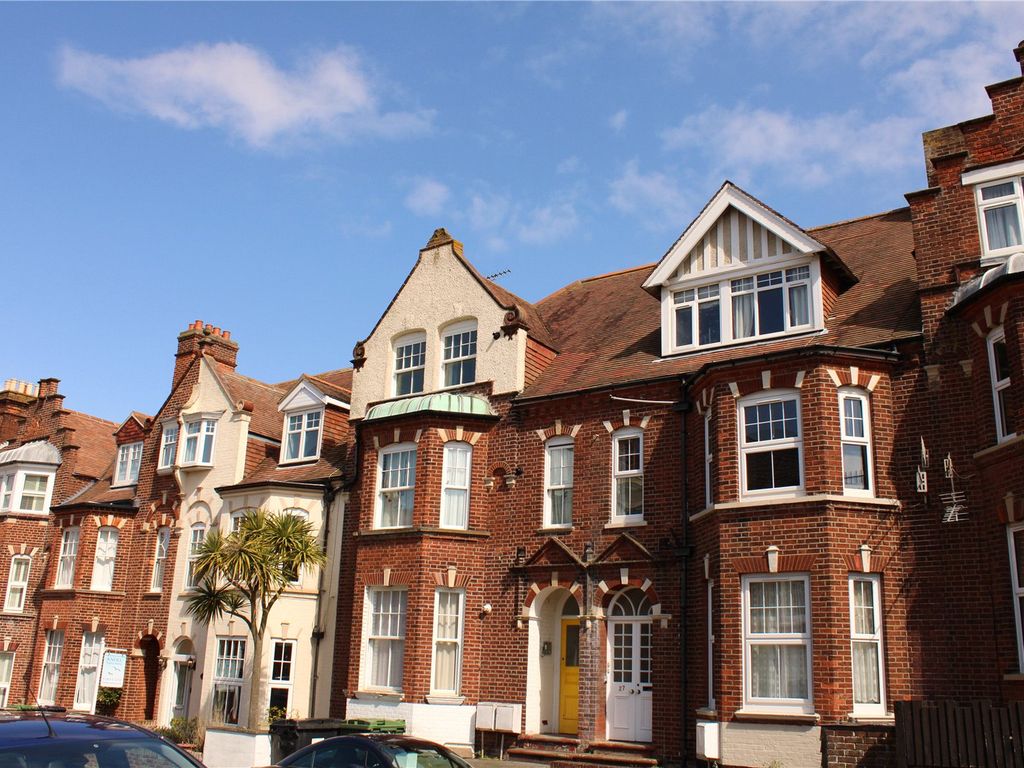 1 bed flat for sale in Alfred Road, Cromer NR27, £130,000