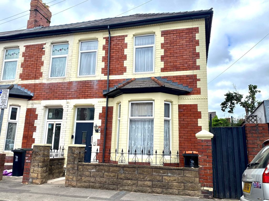 4 bed end terrace house for sale in Liverpool Street, Newport NP19, £120,000