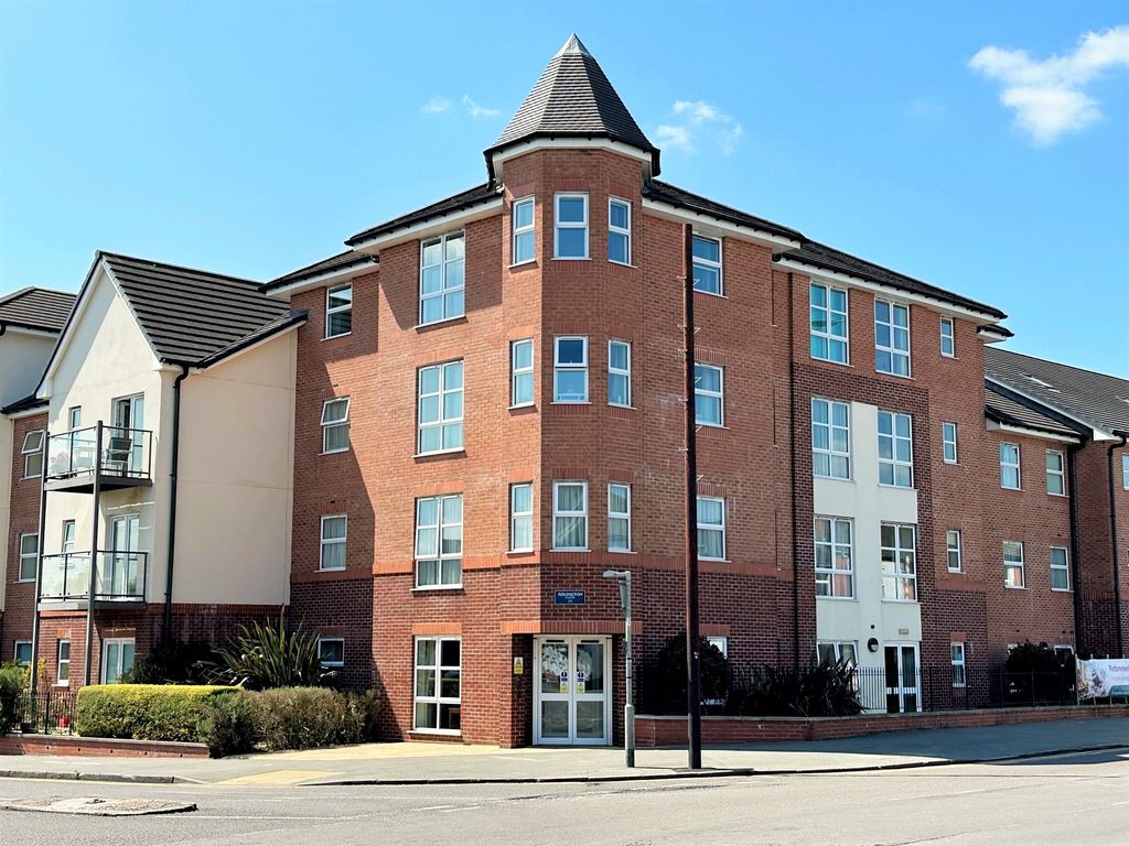 1 bed flat for sale in Adlington House, High Street, Newcastle-Under-Lyme ST5, £83,500