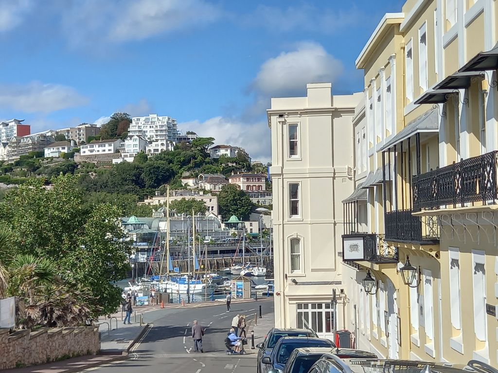 1 bed flat for sale in Beacon Terrace, Torquay TQ1, £132,950