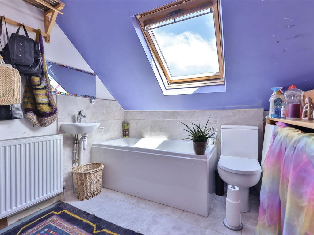 3 bed town house for sale in Chapelfields Road, York YO26, £220,000