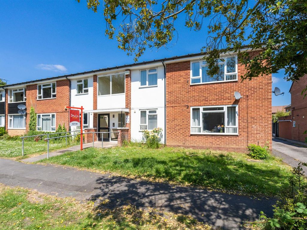 2 bed flat for sale in Packwood Close, Bentley Heath, Solihull B93, £200,000