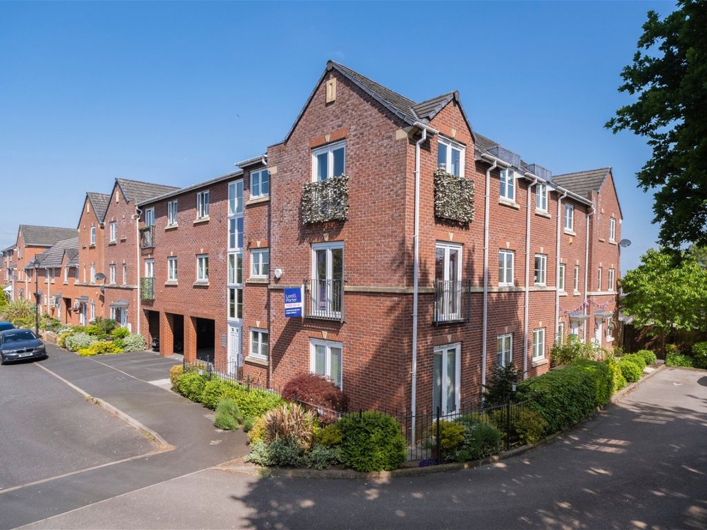 2 bed flat for sale in Mobberley, Knutsford, Cheshire WA16, £170,000