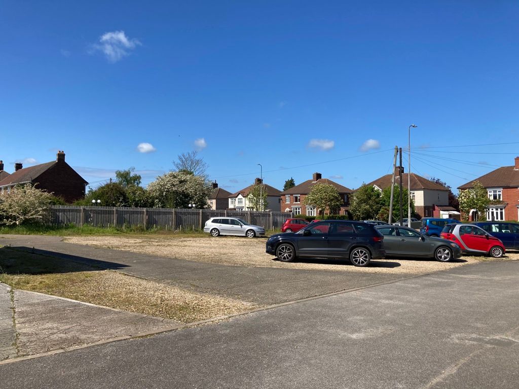 Land for sale in Legbourne Road, Louth, Lincolnshire LN11, £575,000