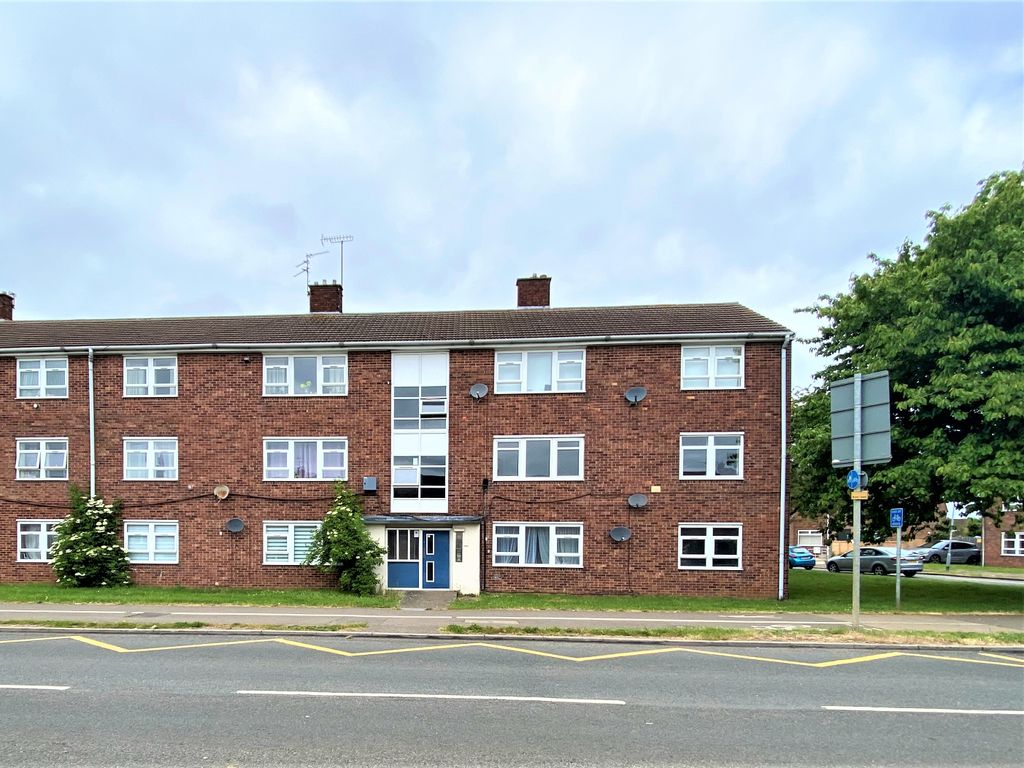 2 bed flat for sale in New Beacon Road, Grantham NG31, £80,000