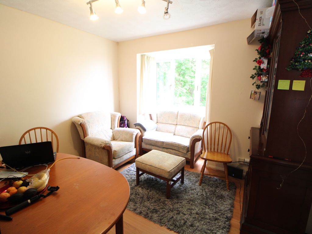 1 bed flat for sale in Brinkley Place, Colchester CO4, £125,000