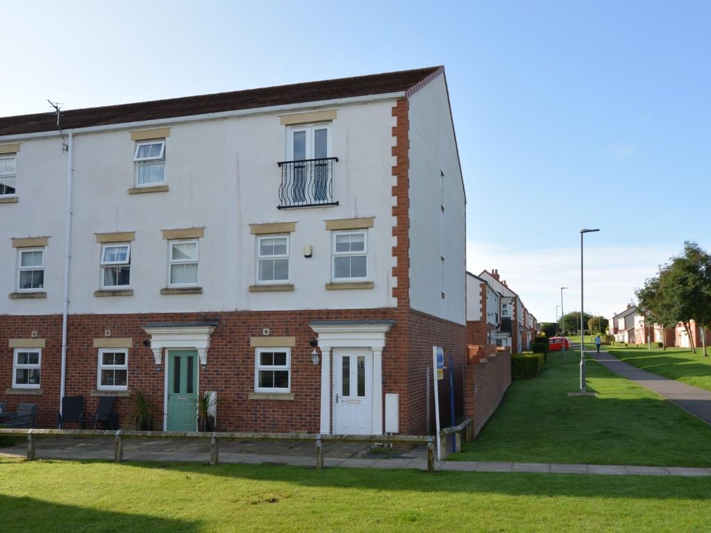 4 bed town house for sale in Lavender Crescent, Middlestone Moor, Spennymoor DL16, £155,000