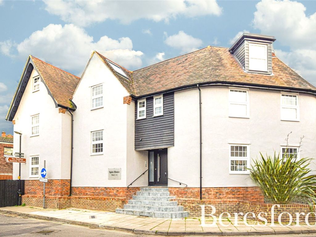 2 bed flat for sale in White Street, Dunmow CM6, £230,000